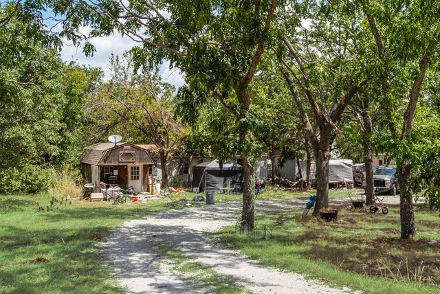 139 Rommel Court, Springtown, TX 76082