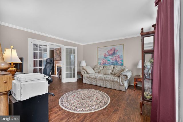 10 MONTCEAU DR, Newark, DE 19702
