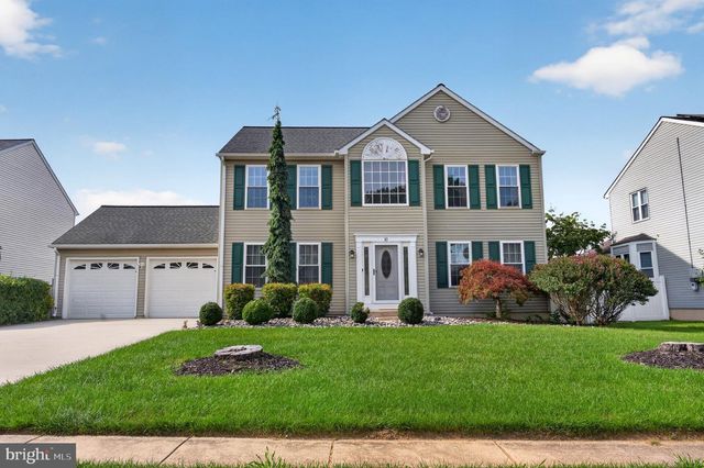 10 MONTCEAU DR, Newark, DE 19702