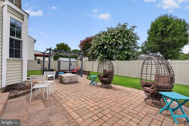10 MONTCEAU DR, Newark, DE 19702