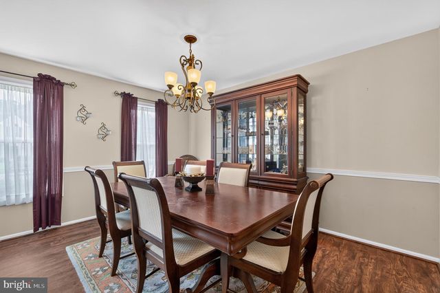 10 MONTCEAU DR, Newark, DE 19702
