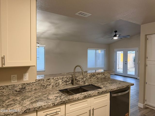 5033 E COLBY Street, Mesa, AZ 85205