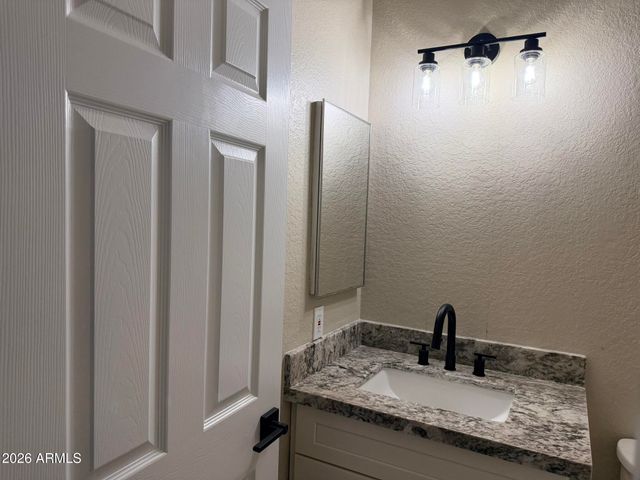 5033 E COLBY Street, Mesa, AZ 85205