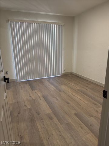 5590 West Katie Avenue, Las Vegas, NV 89103