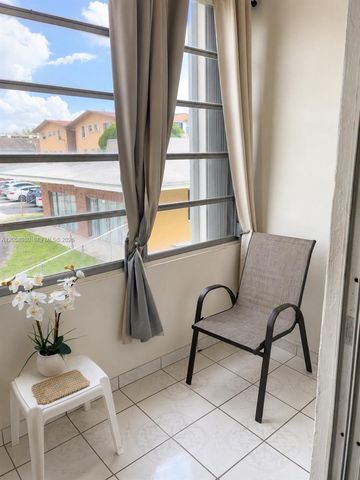 110 Royal Palm Rd 208, Hialeah Gardens, FL 33016
