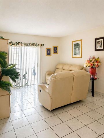 110 Royal Palm Rd 208, Hialeah Gardens, FL 33016