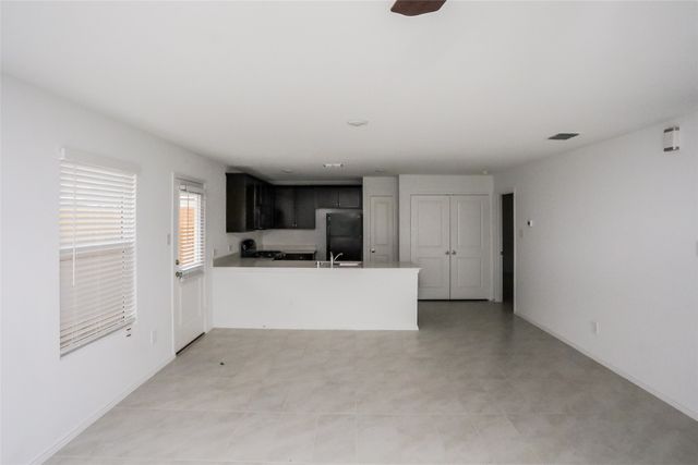 3161 Crestone Drive, Crandall, TX 75114