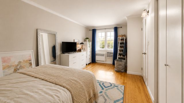 8439 153rd Ave Apt 4J, New York City, NY 11414