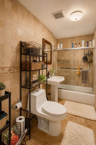 8439 153rd Ave Apt 4J, New York City, NY 11414