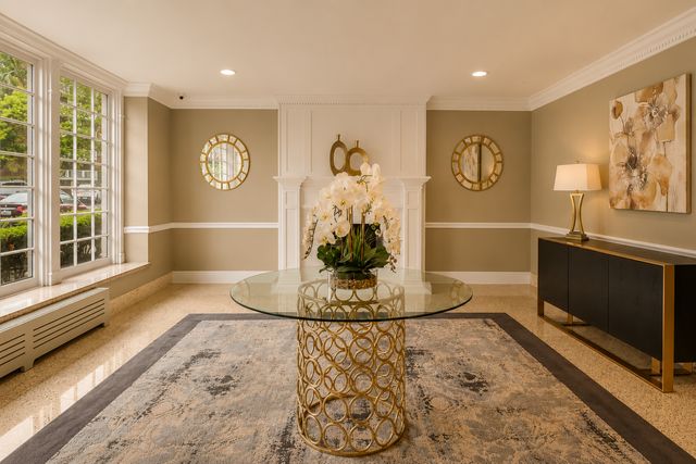 8439 153rd Ave Apt 4J, New York City, NY 11414