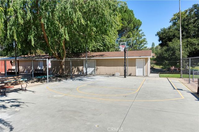 26333 Long Oak Drive, Newhall, CA 91321
