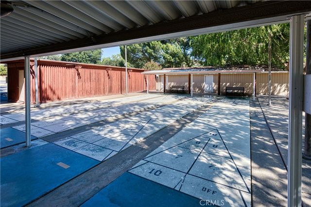 26333 Long Oak Drive, Newhall, CA 91321