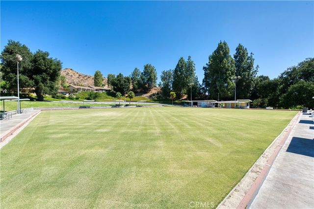 26333 Long Oak Drive, Newhall, CA 91321