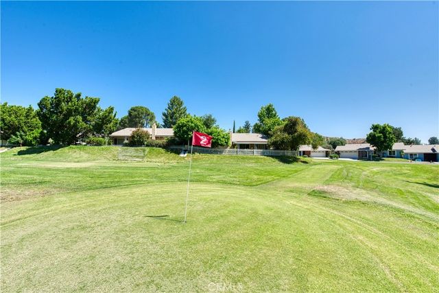 26333 Long Oak Drive, Newhall, CA 91321