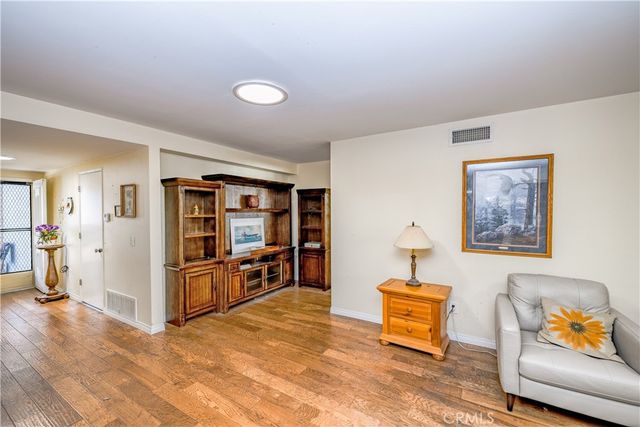 26333 Long Oak Drive, Newhall, CA 91321