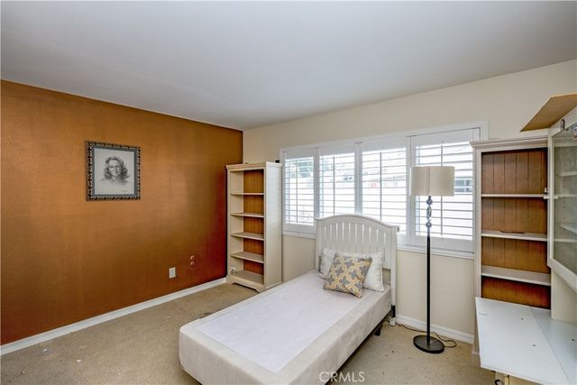 26333 Long Oak Drive, Newhall, CA 91321