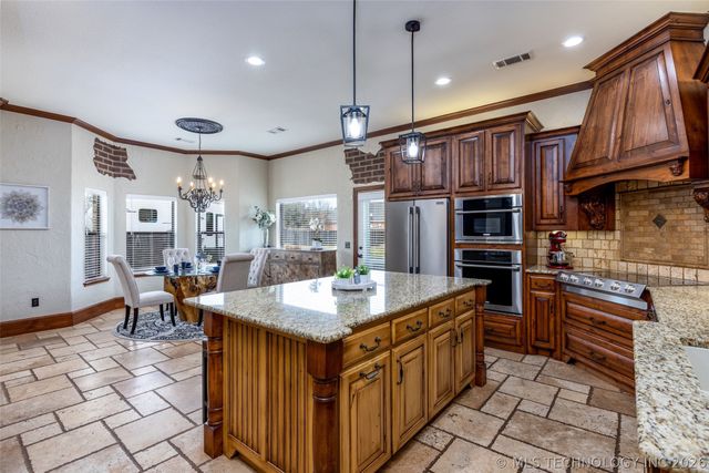 82 Gapwedge Drive, Durant, OK 74701