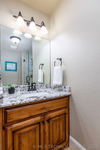 82 Gapwedge Drive, Durant, OK 74701