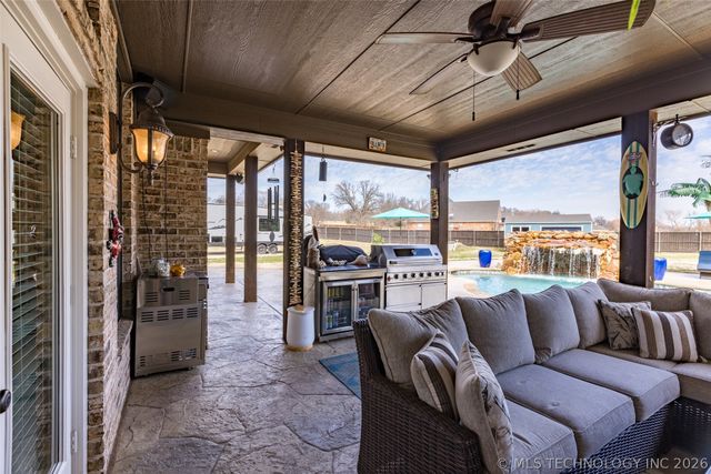 82 Gapwedge Drive, Durant, OK 74701