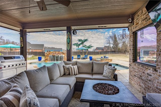 82 Gapwedge Drive, Durant, OK 74701