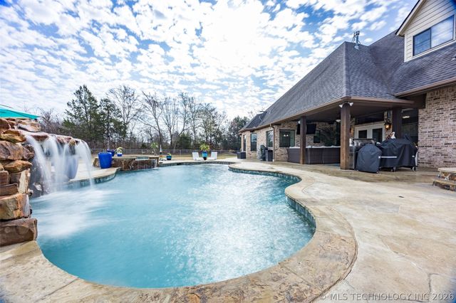 82 Gapwedge Drive, Durant, OK 74701