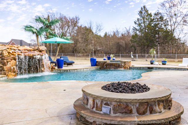 82 Gapwedge Drive, Durant, OK 74701