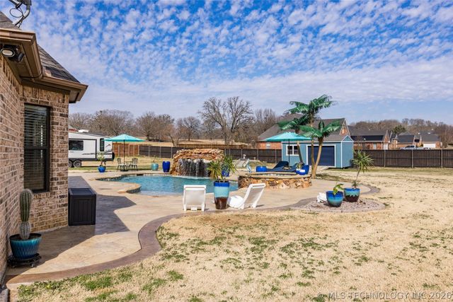 82 Gapwedge Drive, Durant, OK 74701