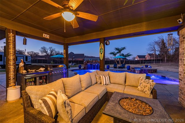 82 Gapwedge Drive, Durant, OK 74701