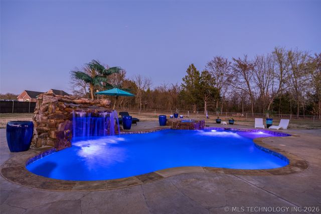 82 Gapwedge Drive, Durant, OK 74701