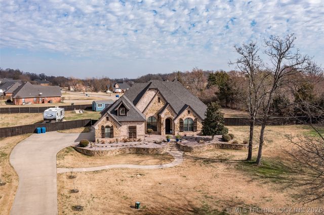 82 Gapwedge Drive, Durant, OK 74701