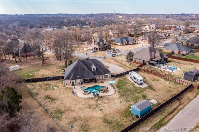 82 Gapwedge Drive, Durant, OK 74701