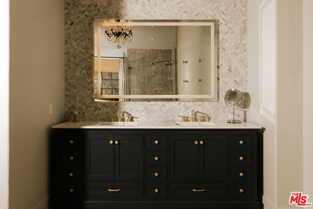 1285 Falling Star Avenue, Westlake Village, CA 91362
