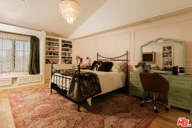 1285 Falling Star Avenue, Westlake Village, CA 91362