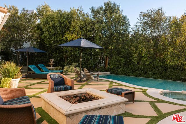1285 Falling Star Avenue, Westlake Village, CA 91362
