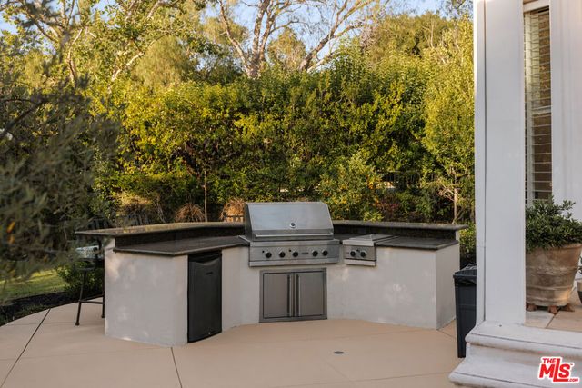 1285 Falling Star Avenue, Westlake Village, CA 91362