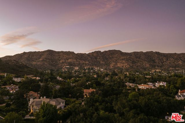 1285 Falling Star Avenue, Westlake Village, CA 91362