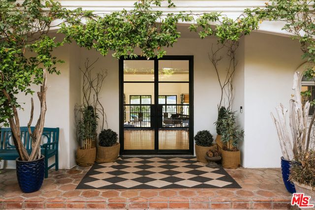 1285 Falling Star Avenue, Westlake Village, CA 91362