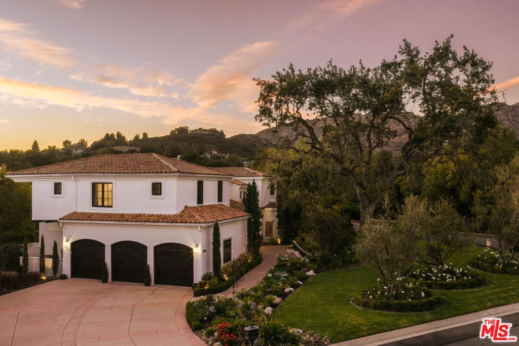 Image 1 of property listing at 1285 Falling Star Avenue, Westlake Village, CA 91362