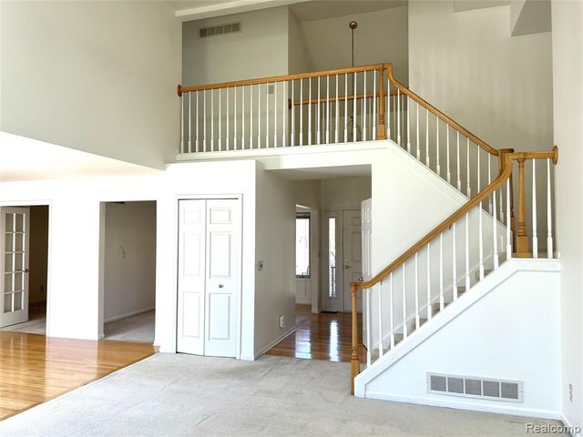 4197 Lake Forest Drive, Ann Arbor, MI 48108