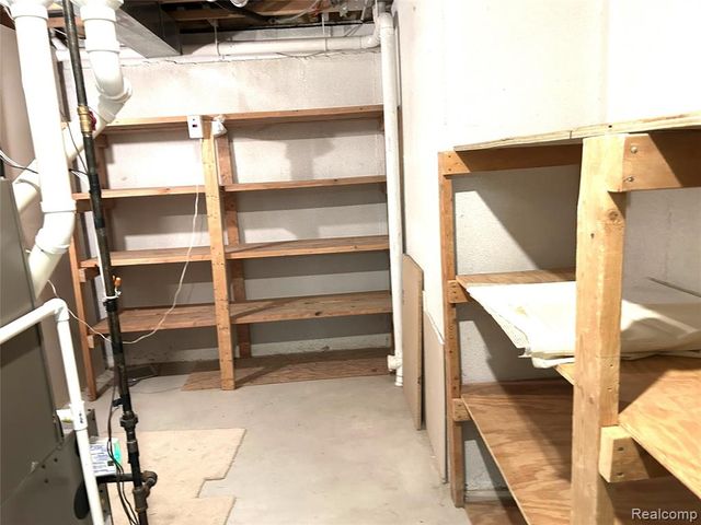 4197 Lake Forest Drive, Ann Arbor, MI 48108