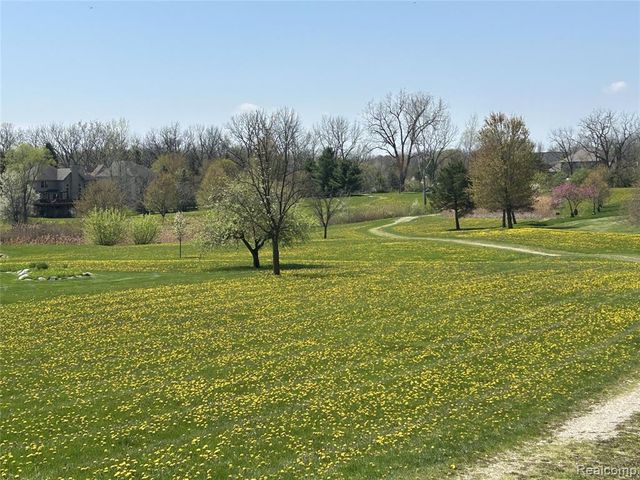 4197 Lake Forest Drive, Ann Arbor, MI 48108