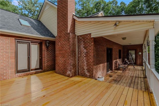 158 Oakmont Place, Mount Airy, NC 27030