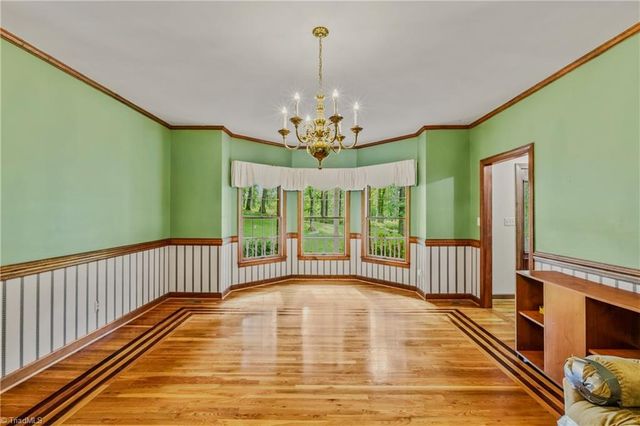 158 Oakmont Place, Mount Airy, NC 27030