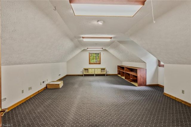 158 Oakmont Place, Mount Airy, NC 27030