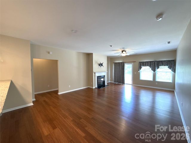 13320 Hunting Birds Lane, Charlotte, NC 28278