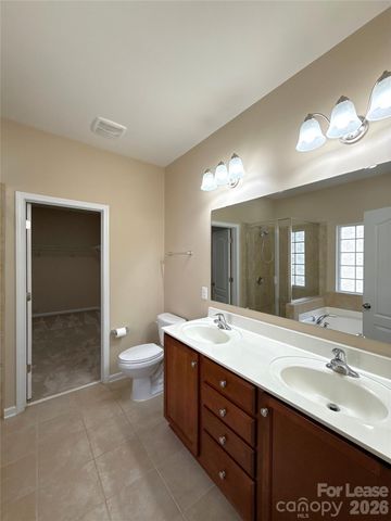 13320 Hunting Birds Lane, Charlotte, NC 28278