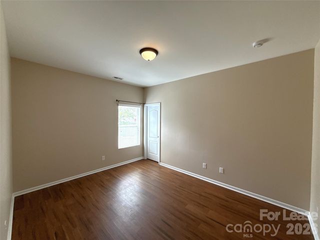 13320 Hunting Birds Lane, Charlotte, NC 28278