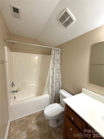 13320 Hunting Birds Lane, Charlotte, NC 28278