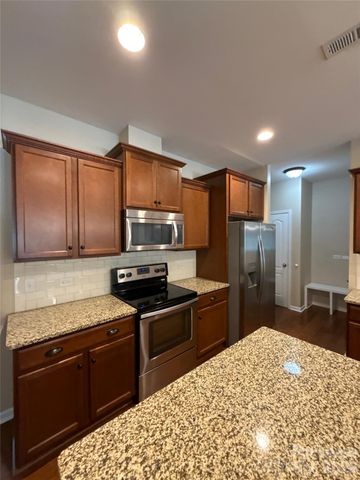 13320 Hunting Birds Lane, Charlotte, NC 28278