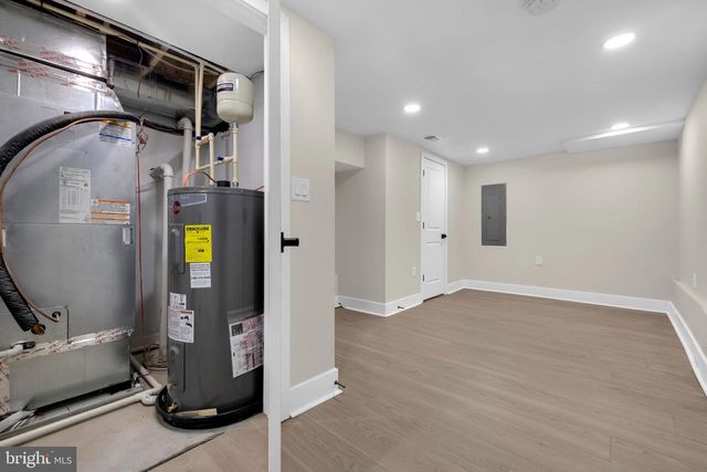 2418 E CHASE ST, Baltimore, MD 21213